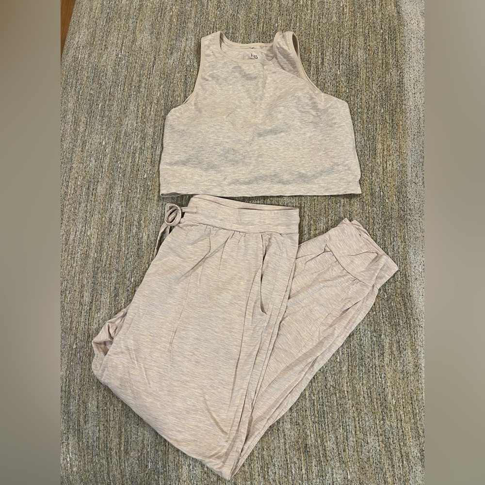 Kindred Bravely Cream Lounge Set